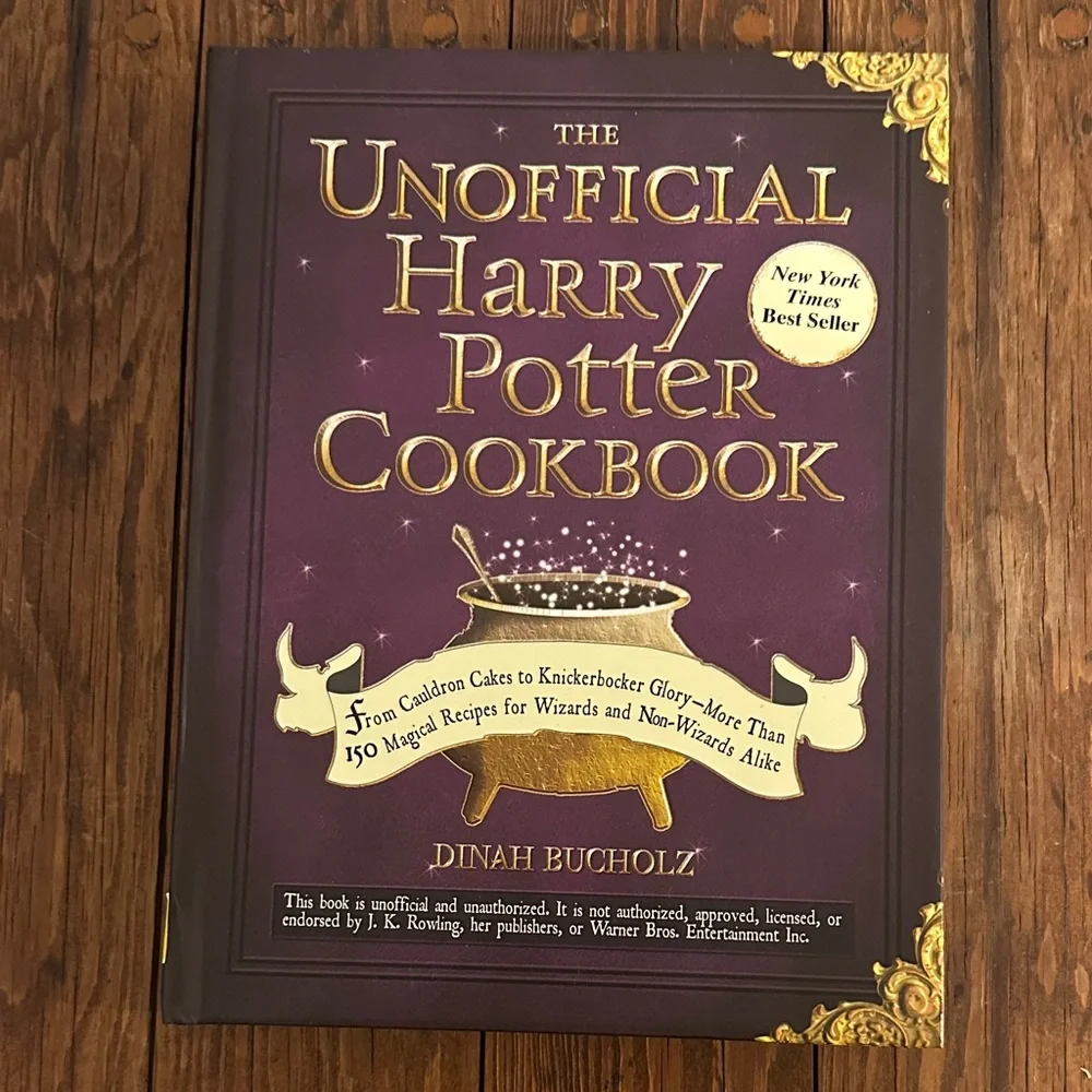 The Unofficial Harry Potter Cookbook - Purple and Gold